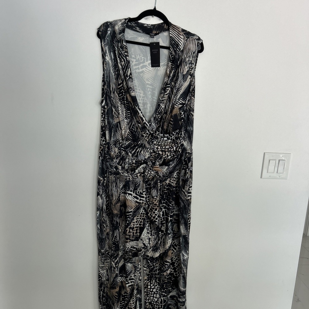 Joanna Hope NWT Sz 22 Sleeveless Jumpsuit Black‎ White Abstract Print Gold Belt